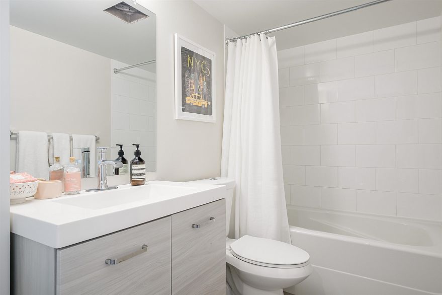 1103 1295 Richards Street