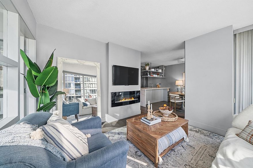 906 1438 Richards Street