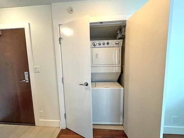 1709 888 Homer Street