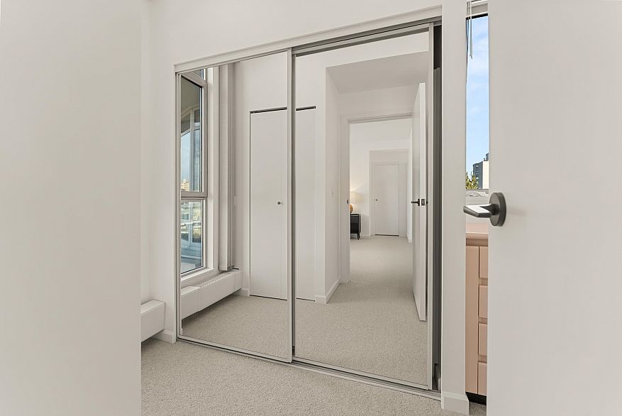 701 5850 Balsam Street