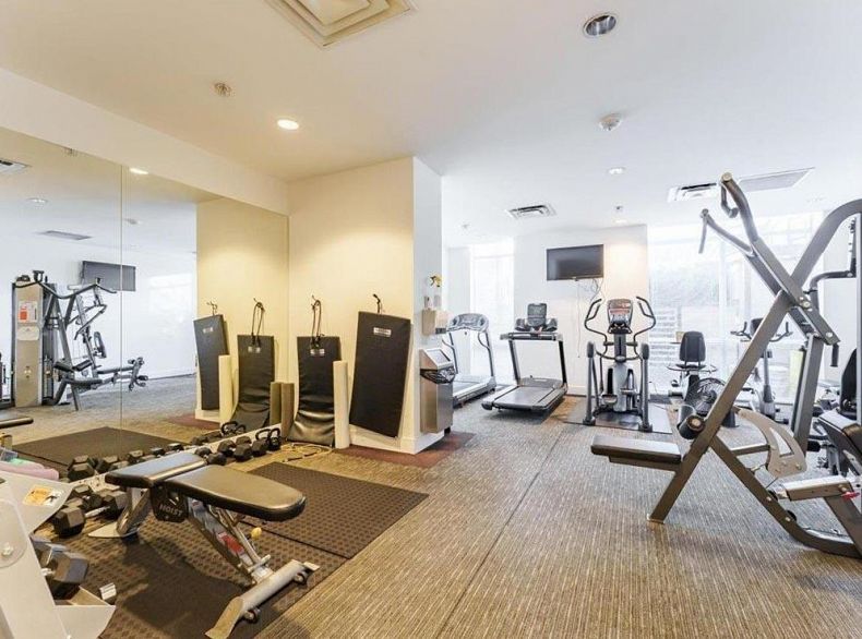 1709 888 Homer Street