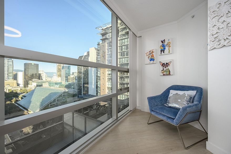 2005 1050 Burrard Street