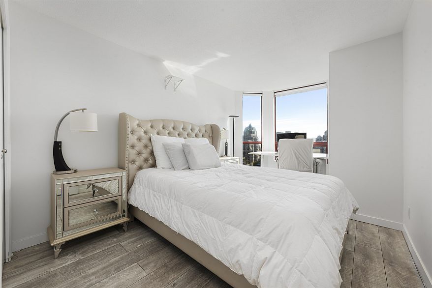 1401 811 Helmcken Street