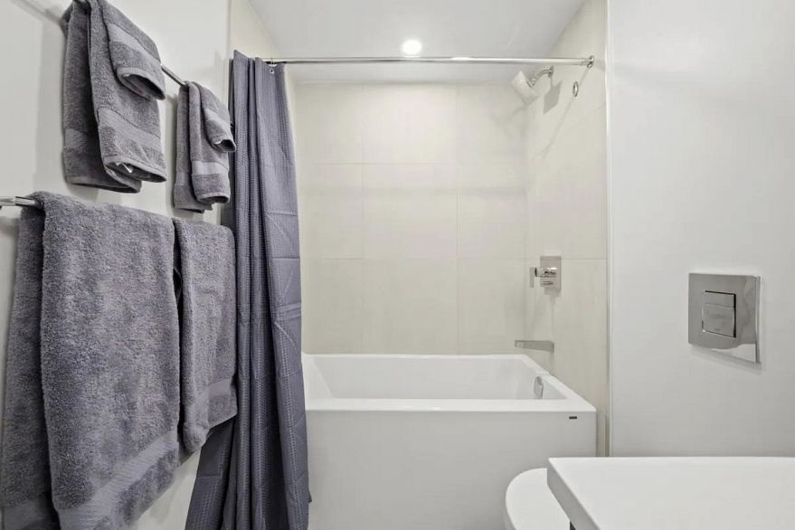 725 180 E 2nd Avenue