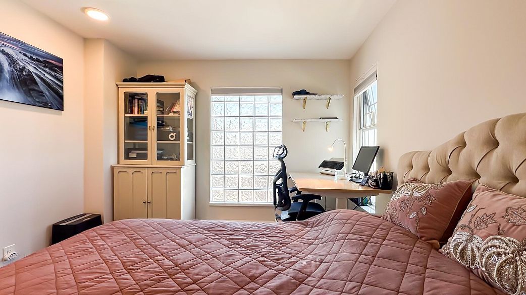 402 PH2 2091 Vine Street