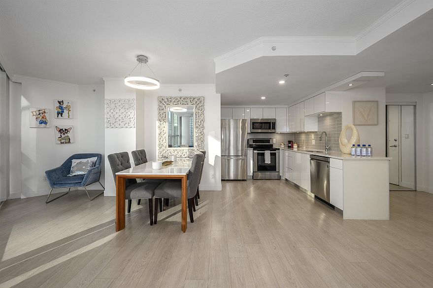 2005 1050 Burrard Street