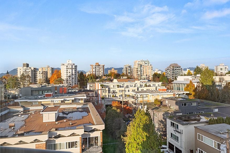 701 5850 Balsam Street