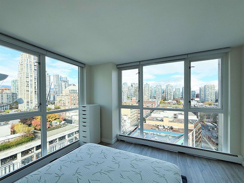 1501 289 DRAKE STREET, Vancouver BC V6B 5Z5