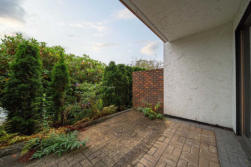 108 2450 Cornwall Avenue