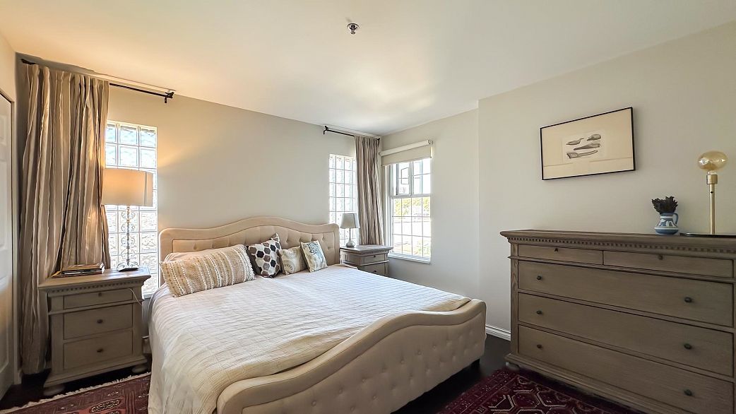 402 PH2 2091 Vine Street