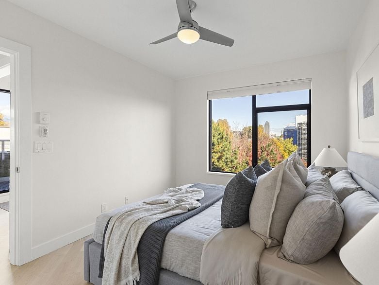 612 2228 Marstrand Avenue