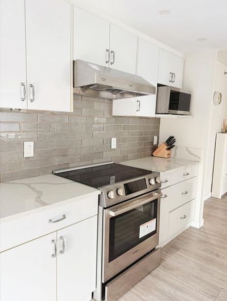 1501 289 DRAKE STREET, Vancouver BC V6B 5Z5