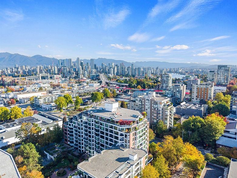 301 2201 Pine Street