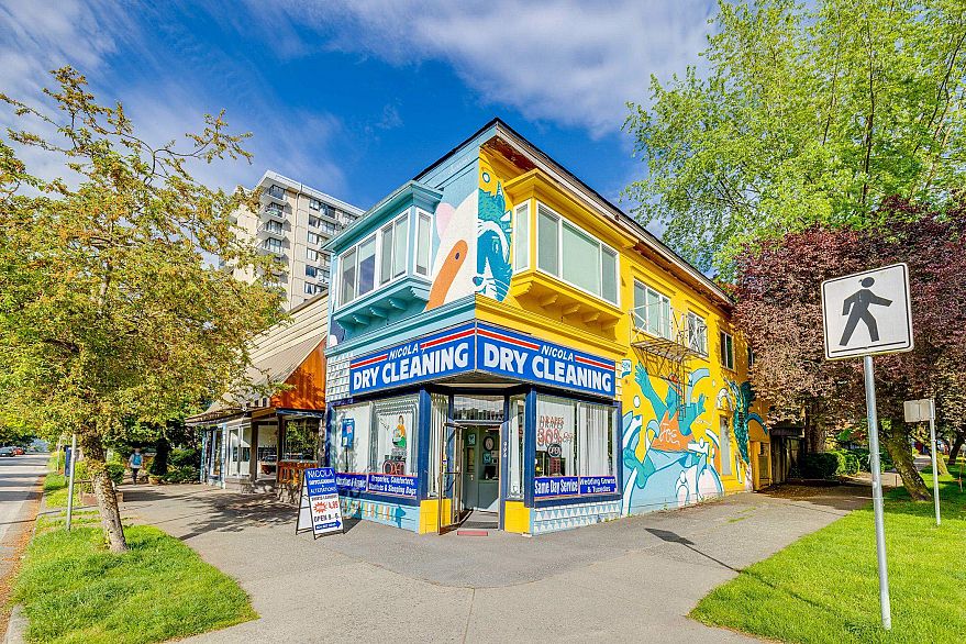 105 1554 Burnaby Street