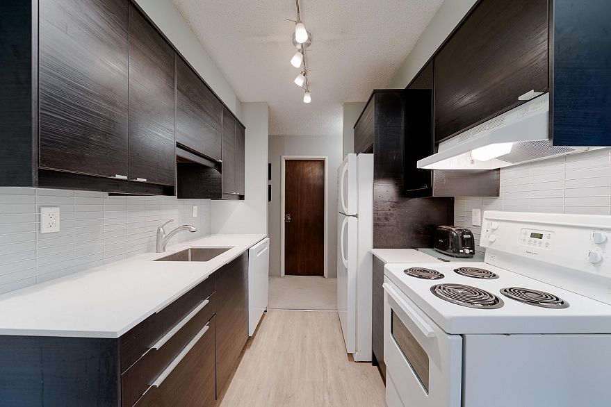 108 2450 Cornwall Avenue