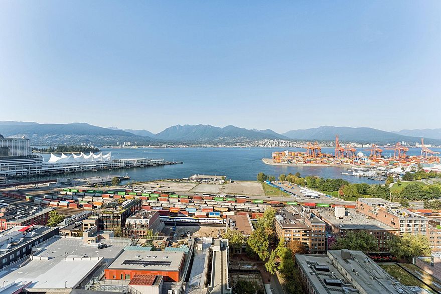 2709 108 W Cordova Street