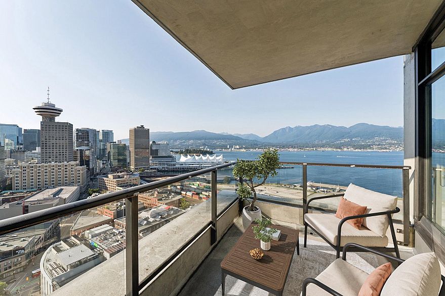 2709 108 W Cordova Street