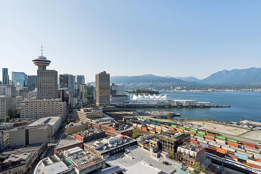 2709 108 W Cordova Street