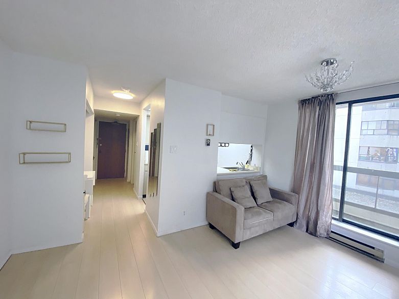 501 850 Burrard Street