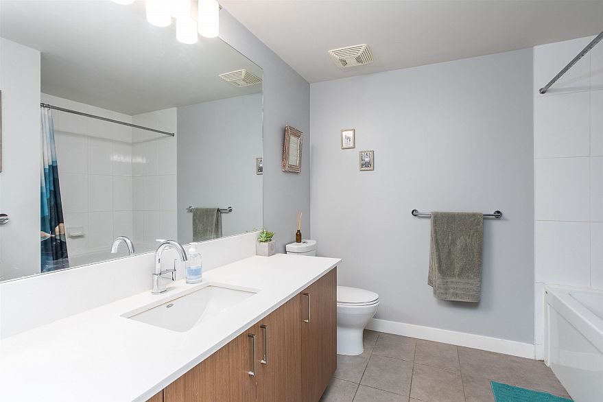 310 221 Union Street