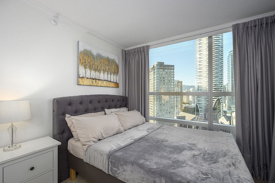 2005 1050 Burrard Street