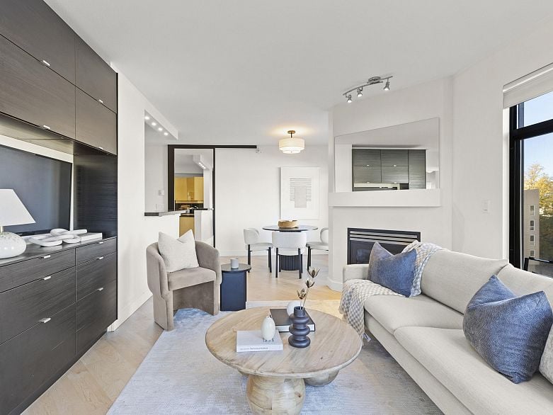 612 2228 Marstrand Avenue