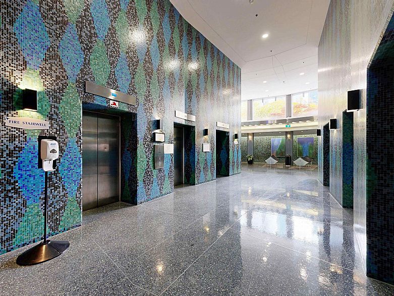 1207 989 Nelson Street