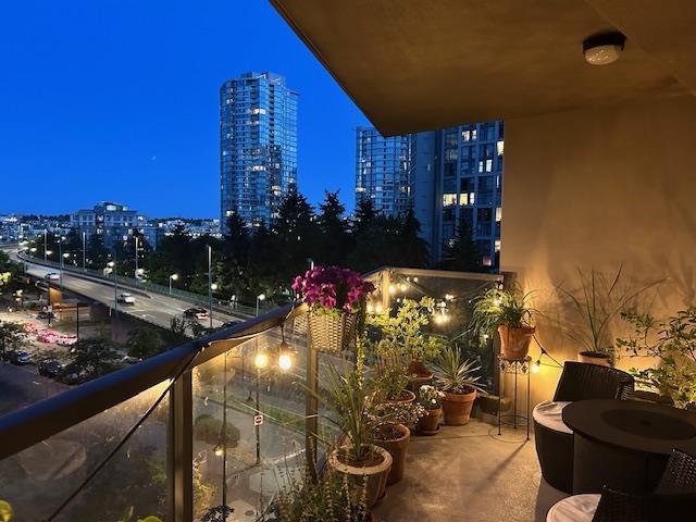 603 989 Beatty Street