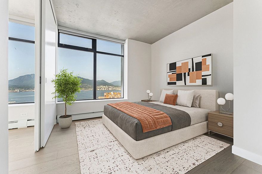 2709 108 W Cordova Street