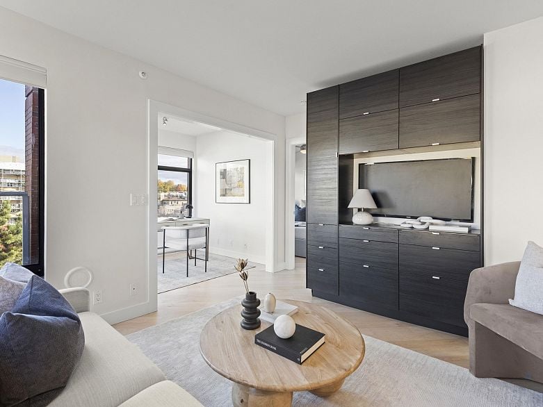 612 2228 Marstrand Avenue