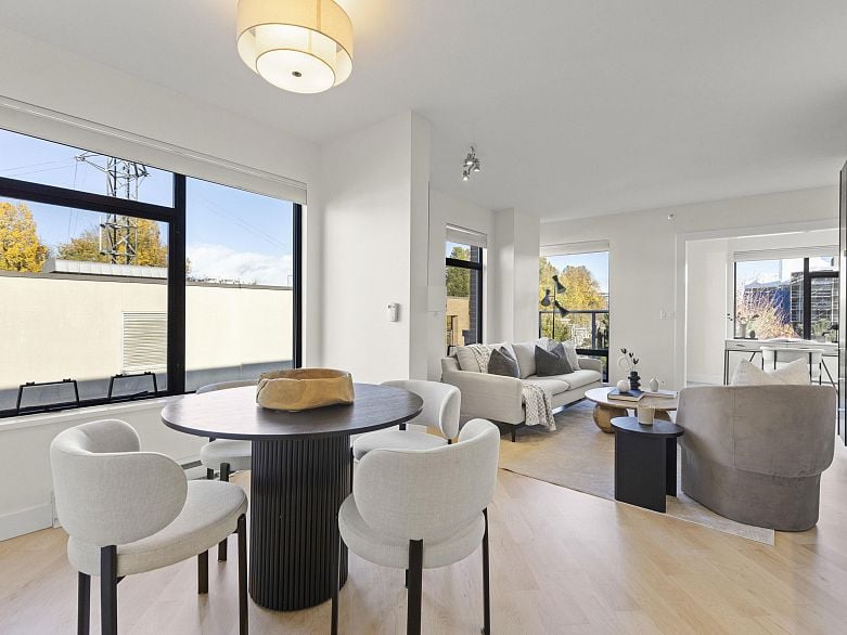 612 2228 Marstrand Avenue