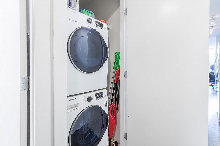 310 221 Union Street