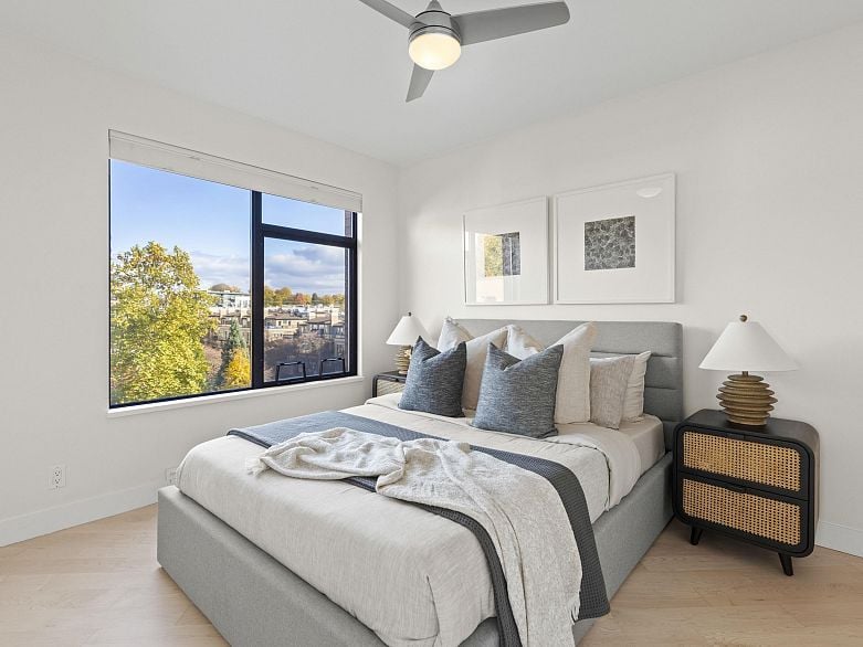 612 2228 Marstrand Avenue