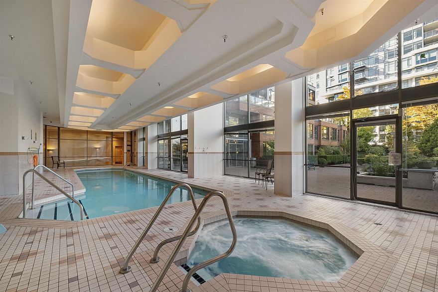 301 2201 Pine Street