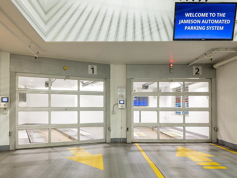 2106 838 W Hastings Street