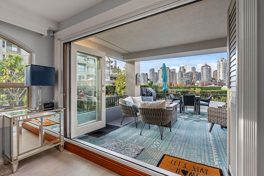 119 1869 Spyglass Place