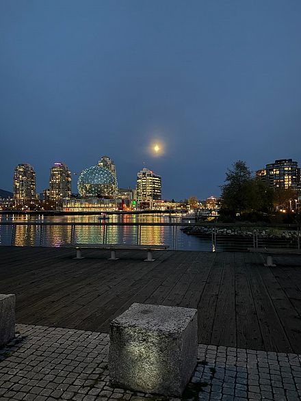 207 1618 Quebec Street