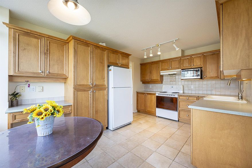 1001 5639 Hampton Place