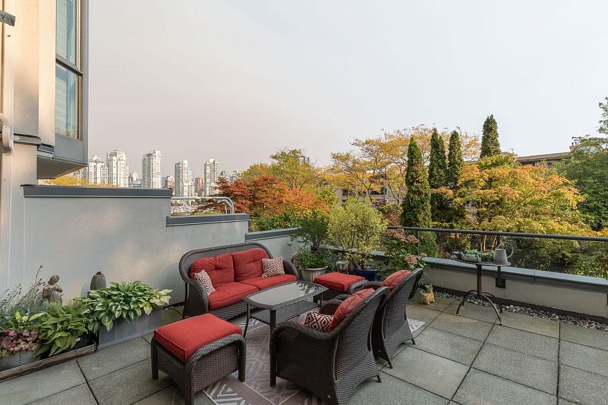 204 456 Moberly Road