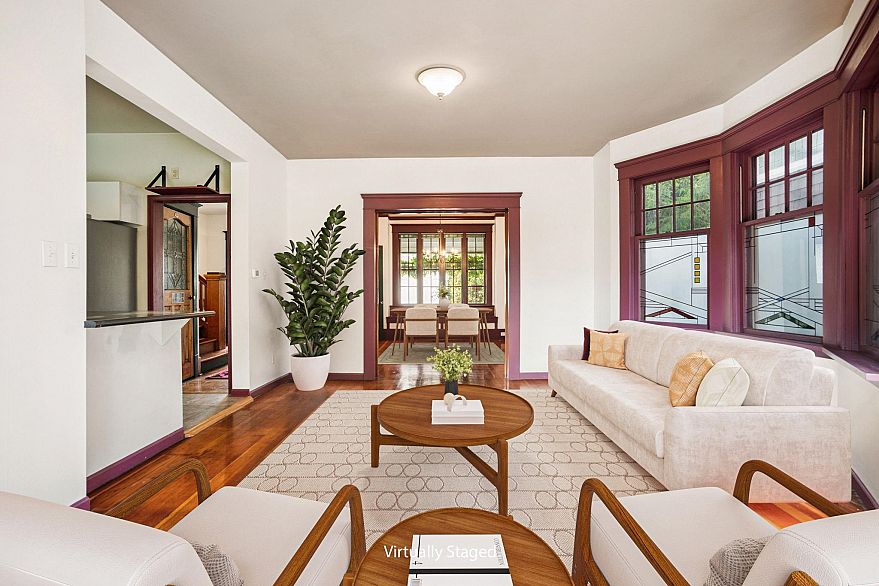 1842 Macdonald Street