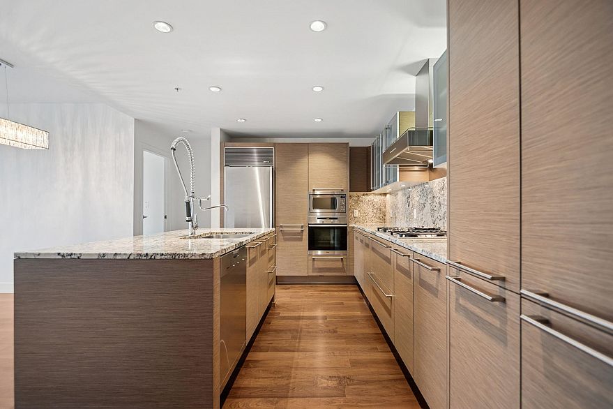 3603 1111 Alberni Street