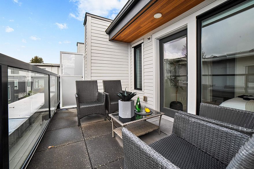 7458 Granville Street