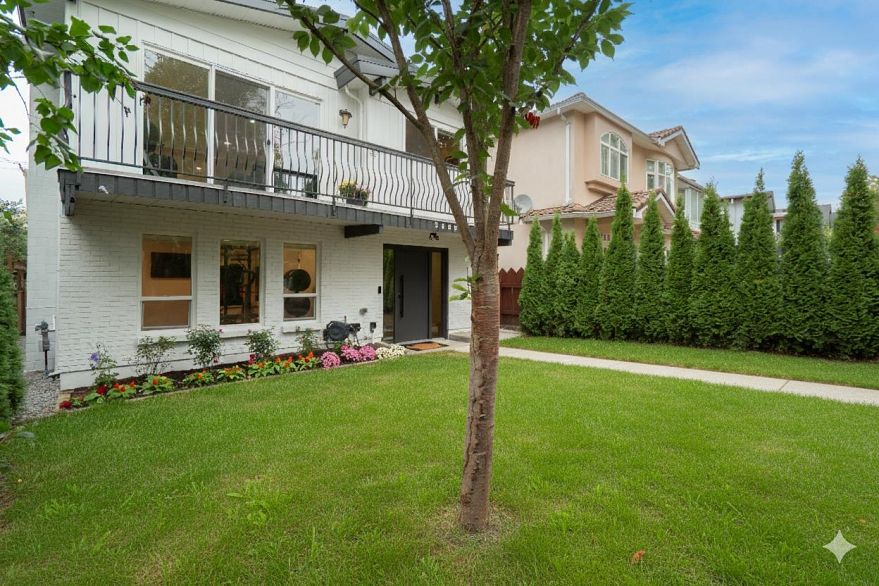 5885 Sherbrooke Street