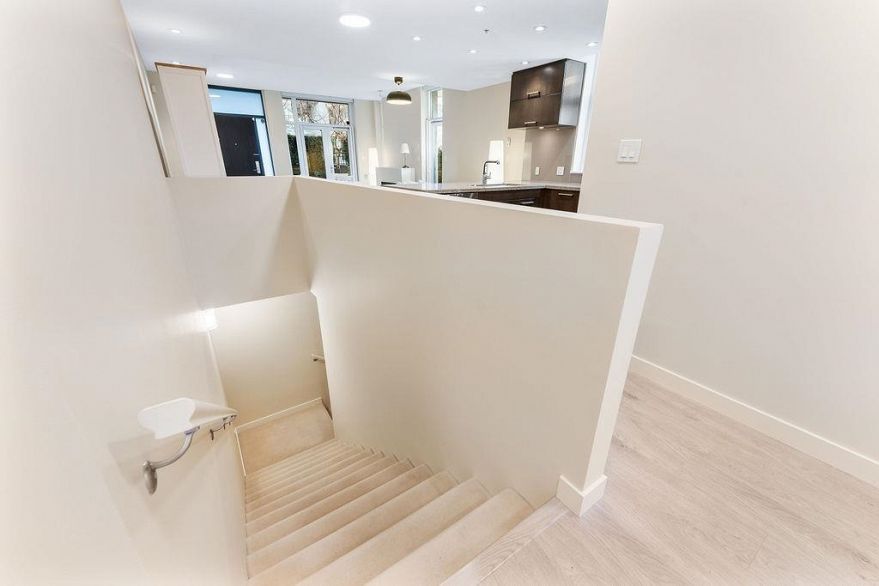 TH 16 6063 Iona Drive