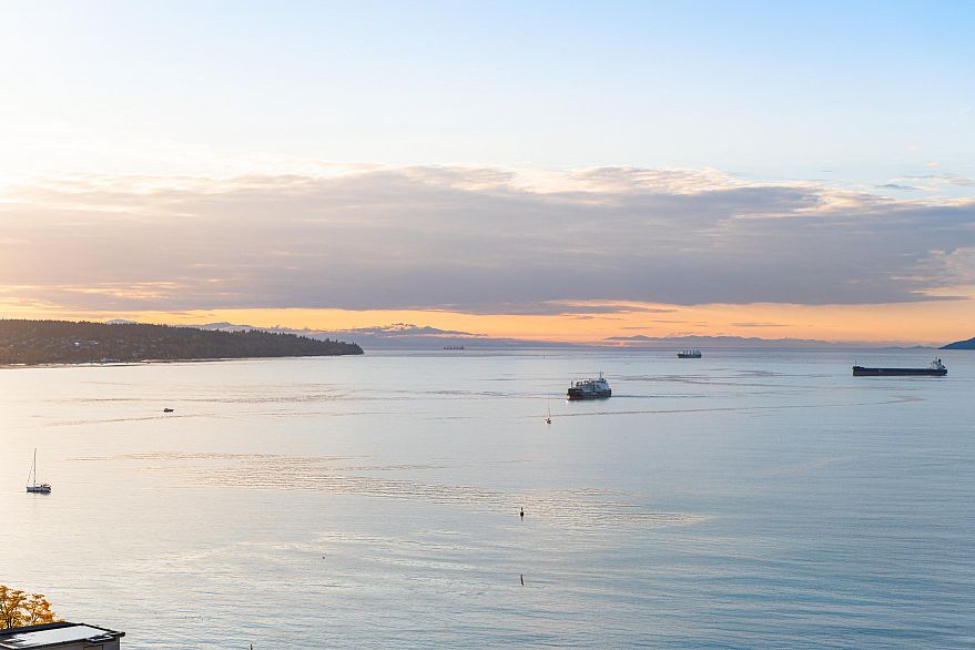 2004 1251 Cardero Street