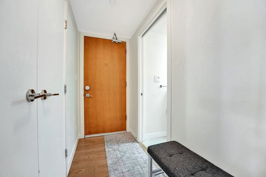 1510 111 E 1st Avenue