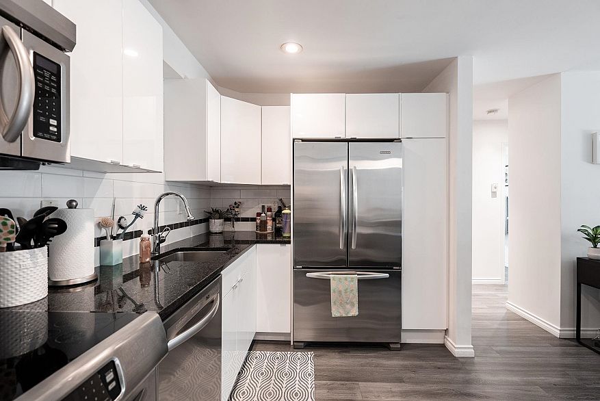 106 825 E 7th Avenue