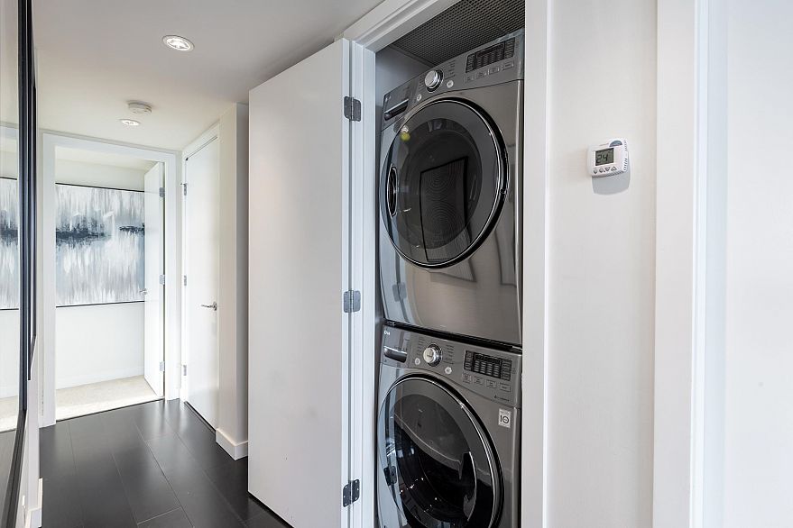 2601 788 Richards Street