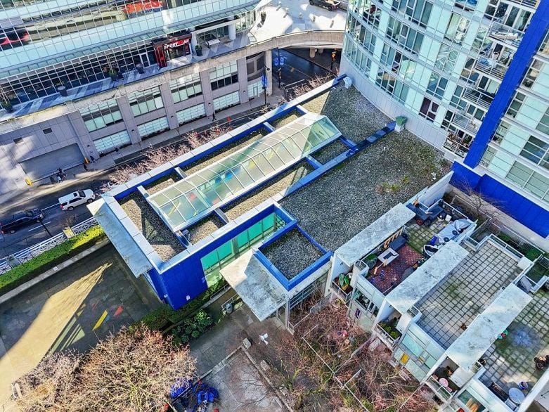 2205 111 W Georgia Street