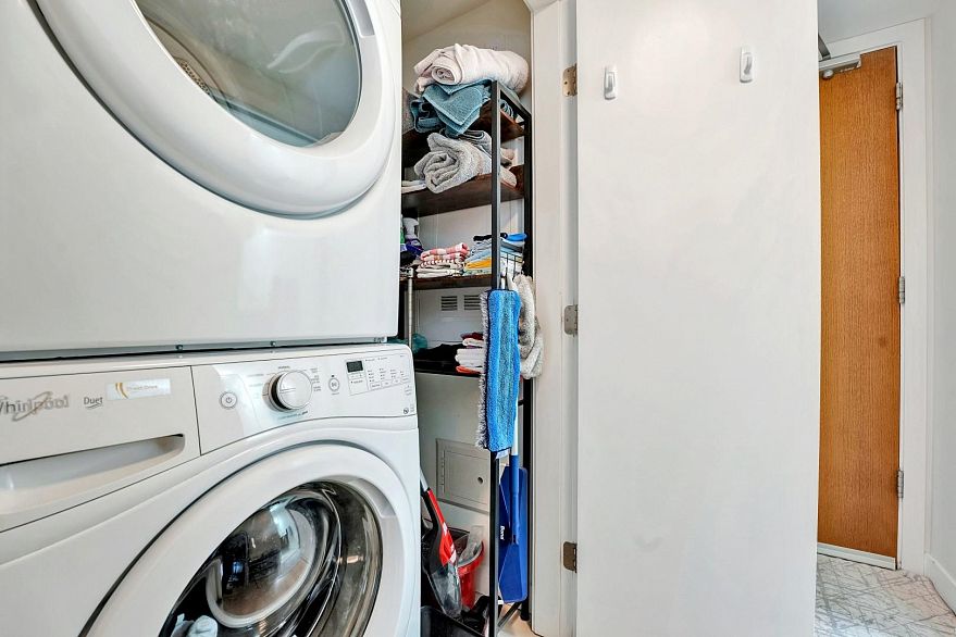 1510 111 E 1st Avenue